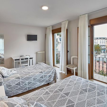 Hotel Rico Luarca Esterno foto