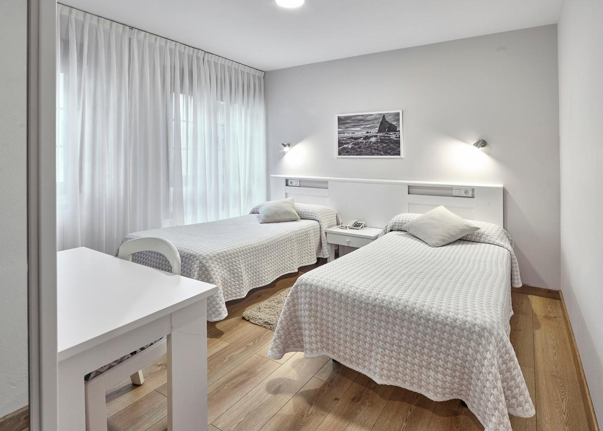 Hotel Rico Luarca Esterno foto