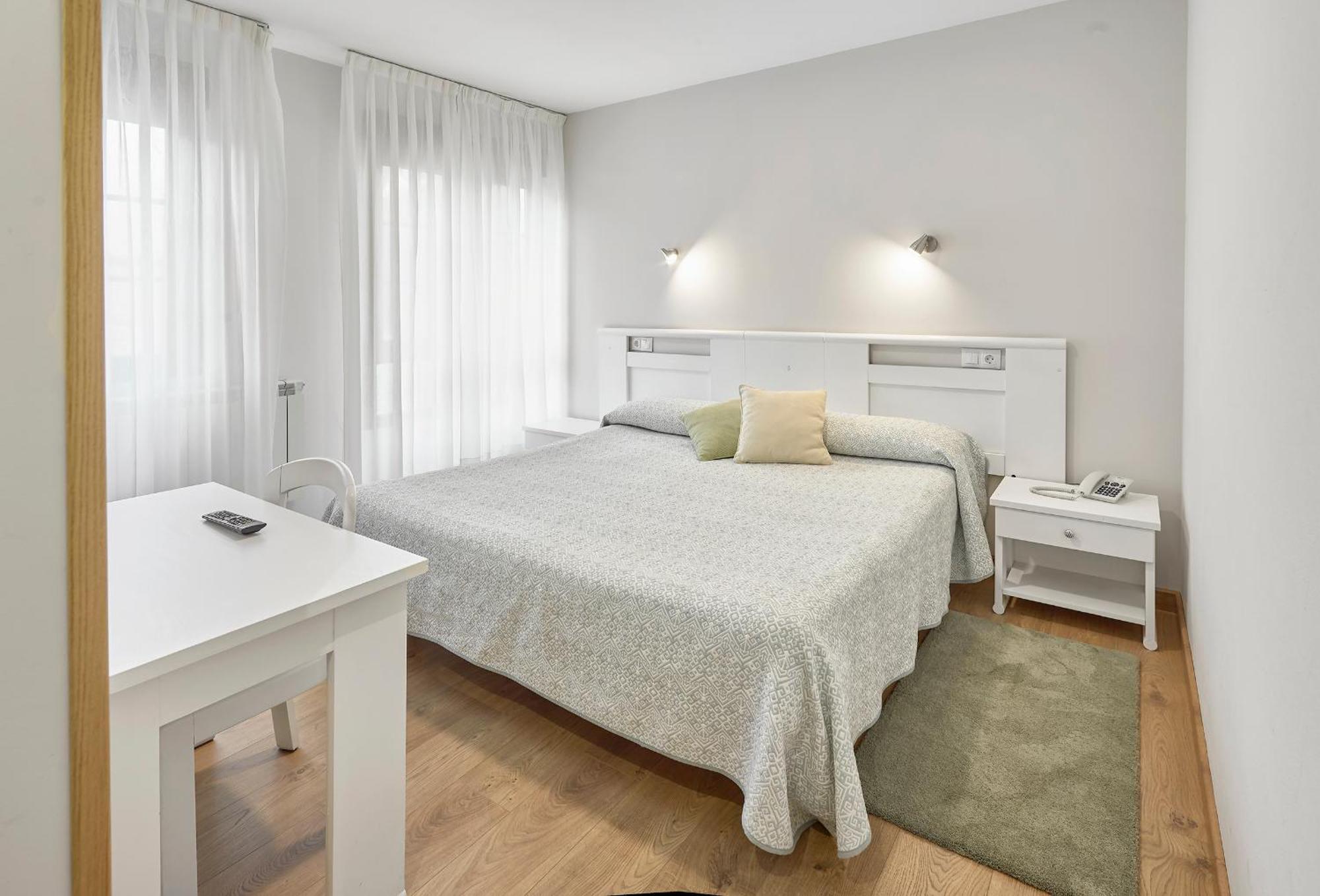 Hotel Rico Luarca Esterno foto